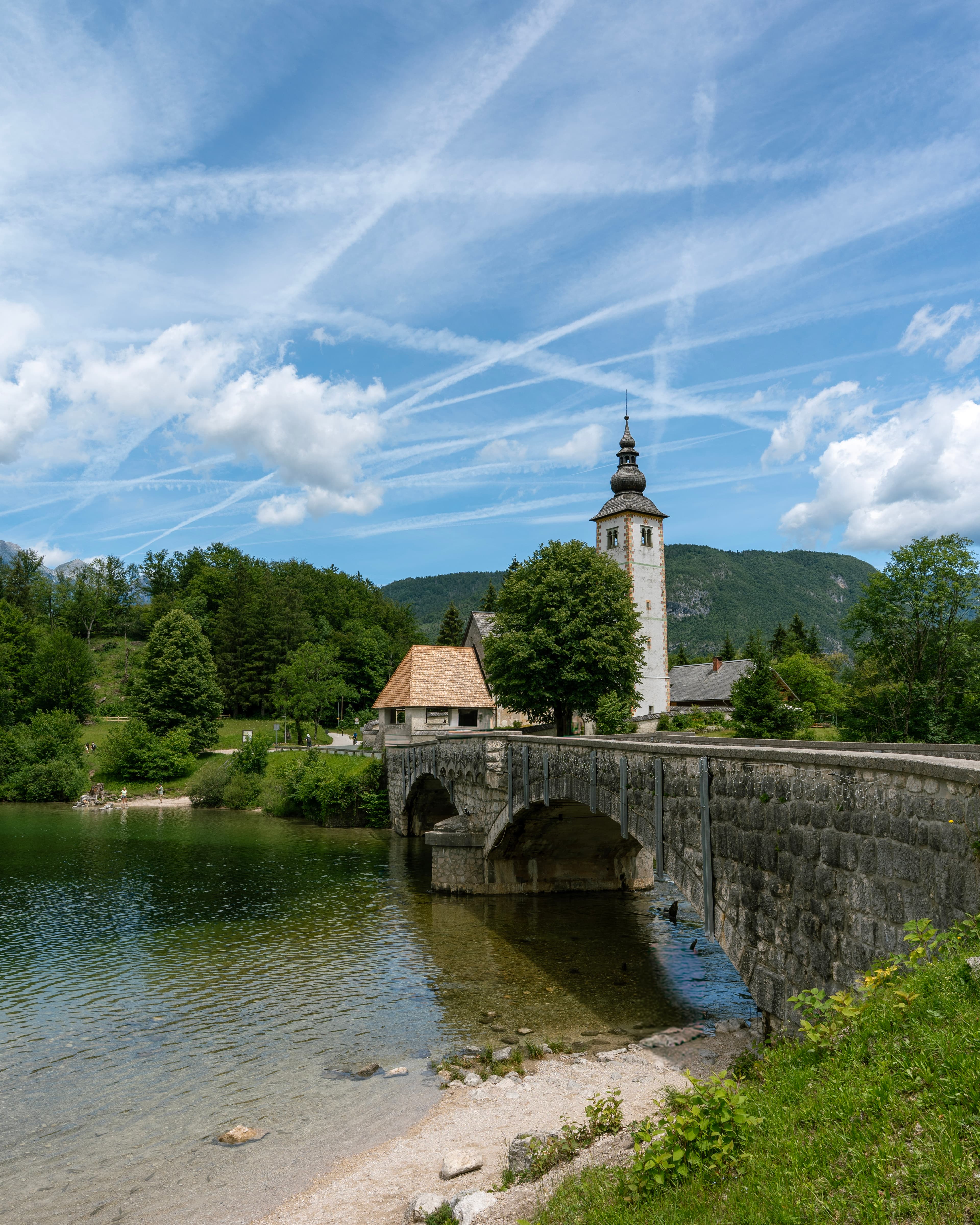 Iz Bleda do Bohinja čez Pokljuko