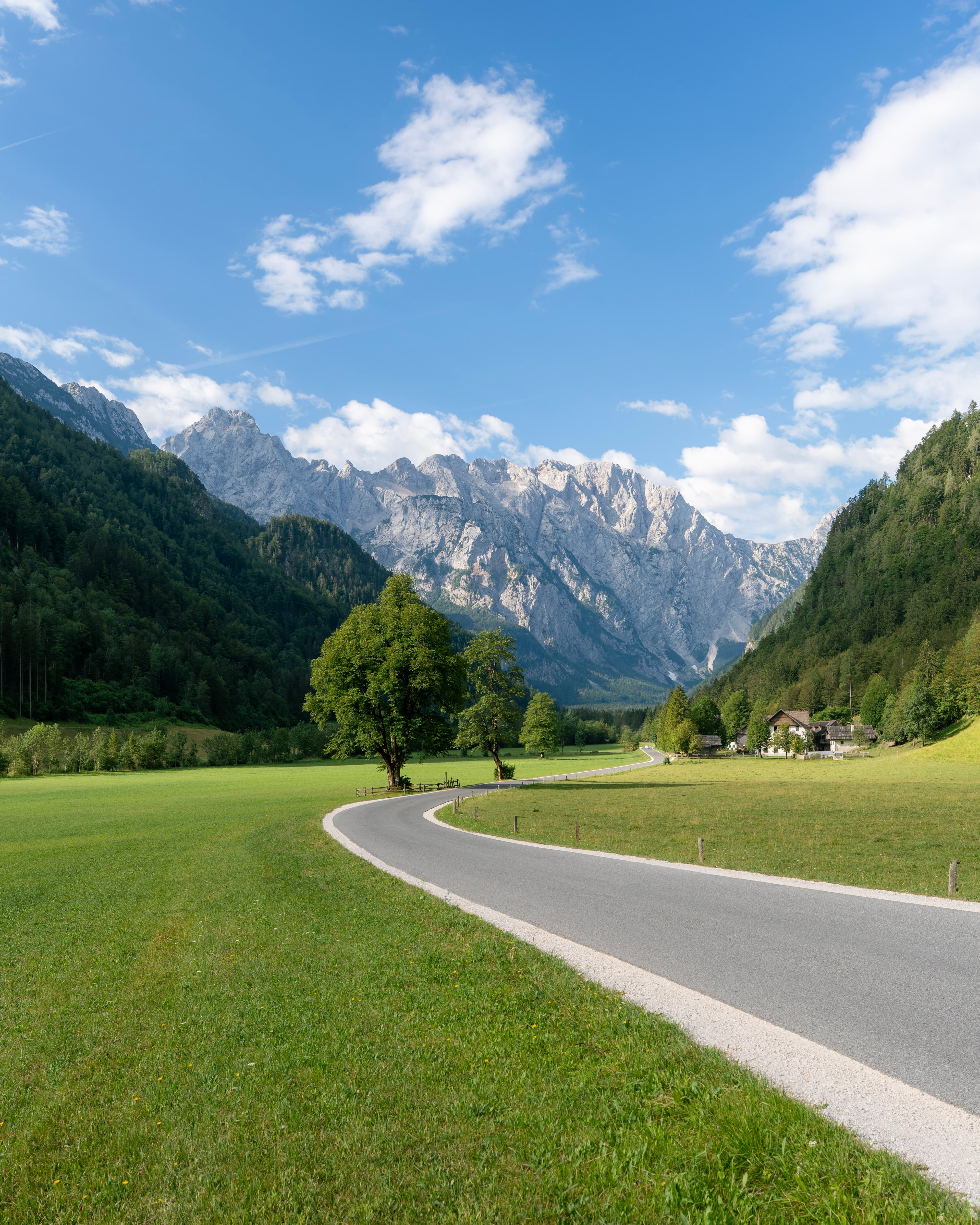 Kolesarska pot skozi Logarsko dolino in Solčavsko panoramsko cesto
